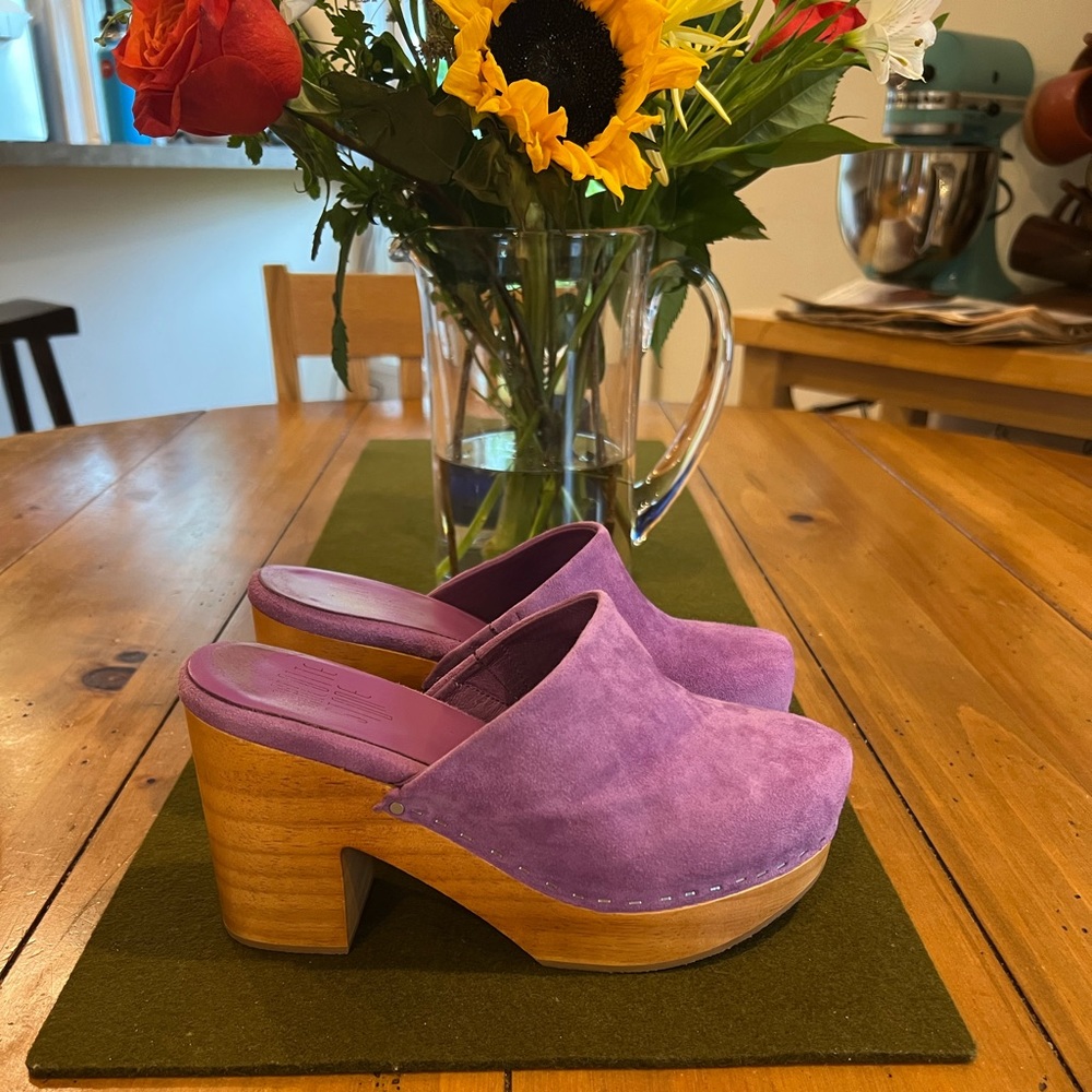 Charlotte Stone Marlo clogs size 7 lilac